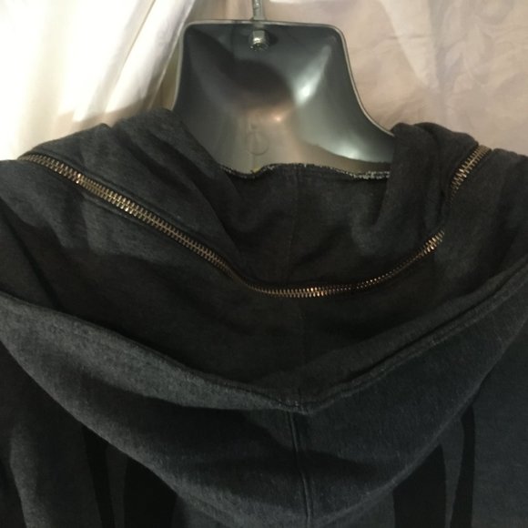 Wildchild Nation Hoodie Small Women s Adult Gray Black Graphic Sweatshirt - Picture 9 of 13